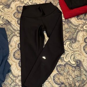 ALO Yoga Black Airlift 7/8 Length Leggings